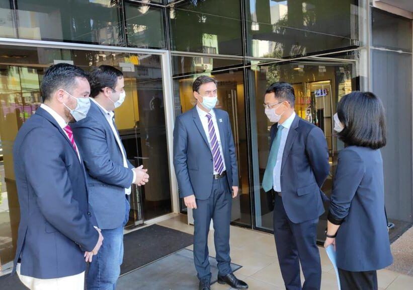 embajador vietnamita misiones