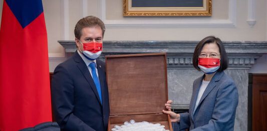 Ministro de Paraguay