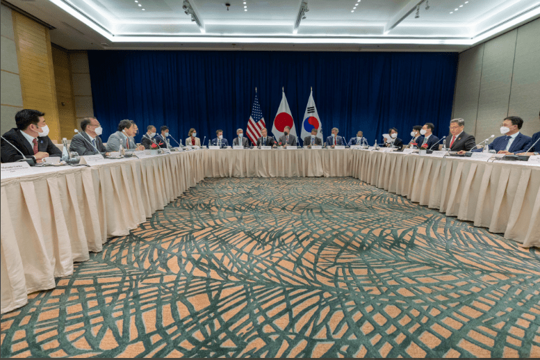 trilateral
