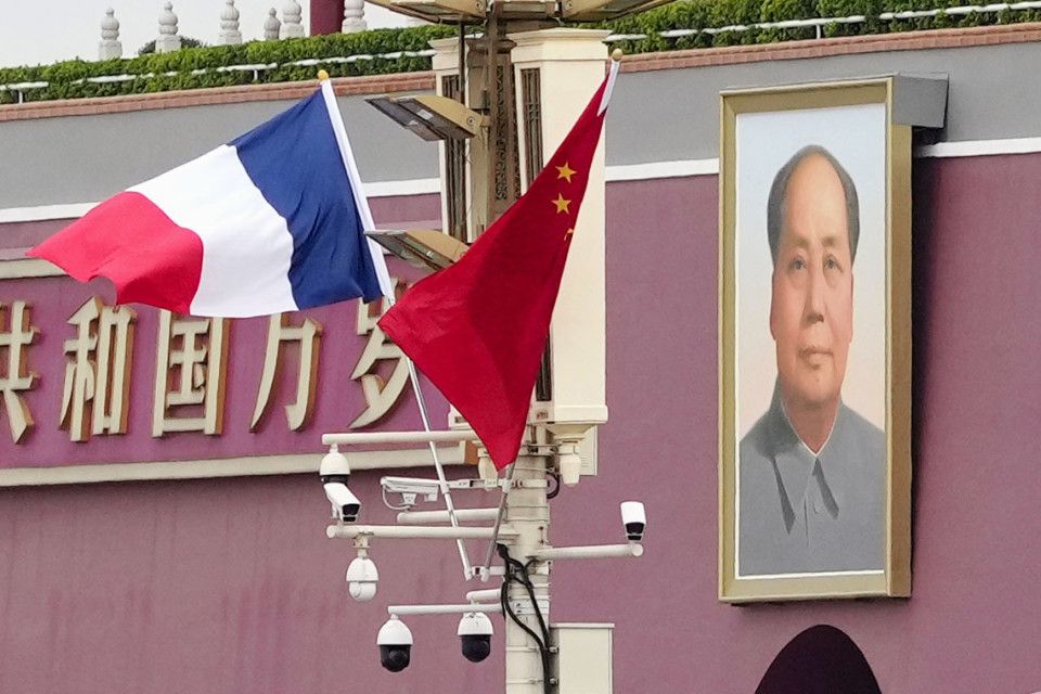 Xi Macron