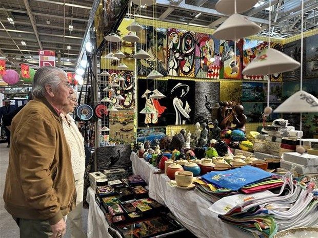 VIETNAM FERIA PARÍS