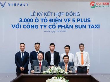 VINFAST SUN TAXI