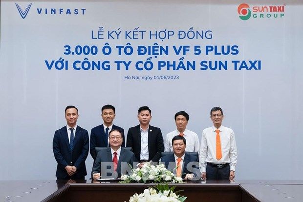 VINFAST SUN TAXI