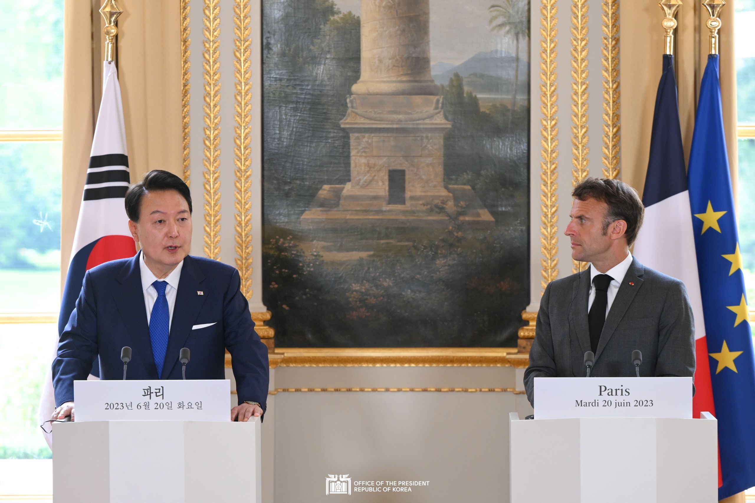Yoon Macron