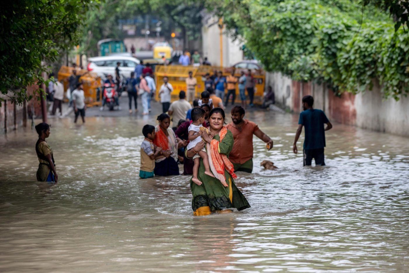 POLÍTICOS INDIOS CLIMA