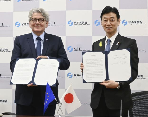 JAPÓN UNIÓN EUROPEA SEMICONDUCTORES
