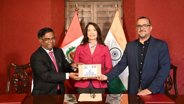 Perú India