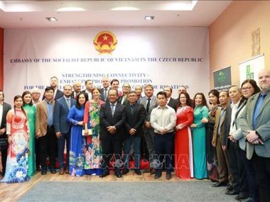 VIETNAM REPÚBLICA CHECA