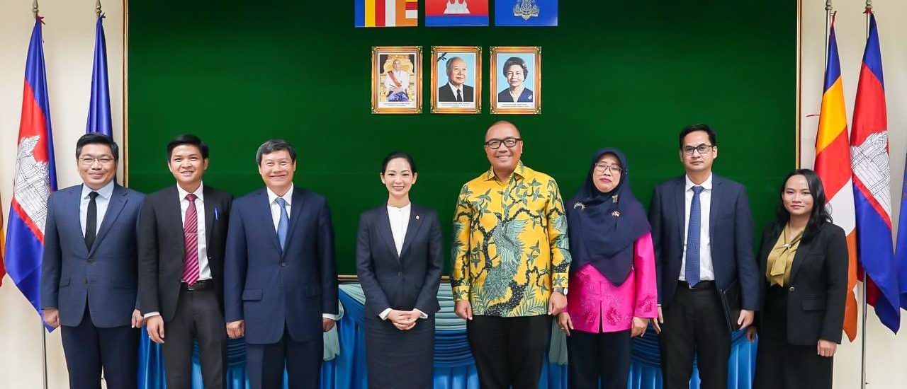 Indonesia y Camboya