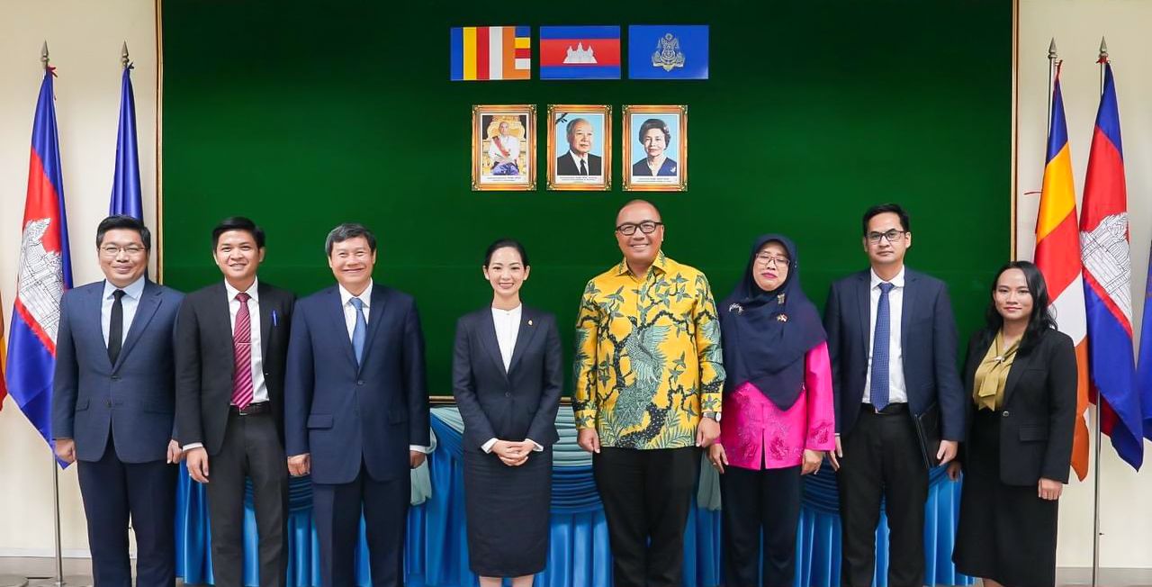 Indonesia y Camboya