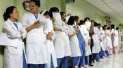 médicos