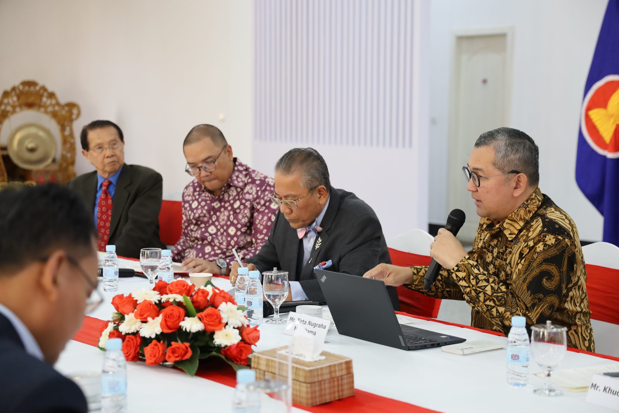 Indonesia y Camboya