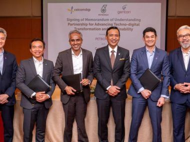 PETRONAS y CelcomDigi
