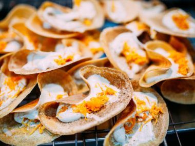 Khanom Buang