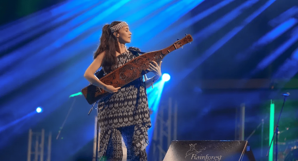 Alena Murang