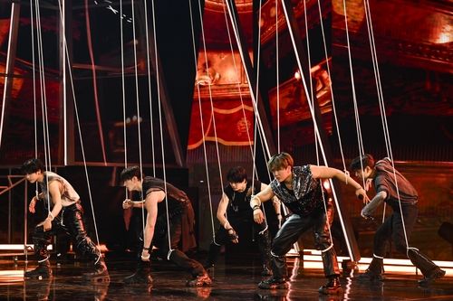 Stray Kids
