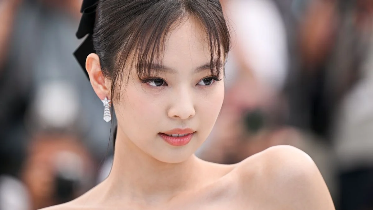 JENNIE