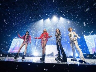 2NE1