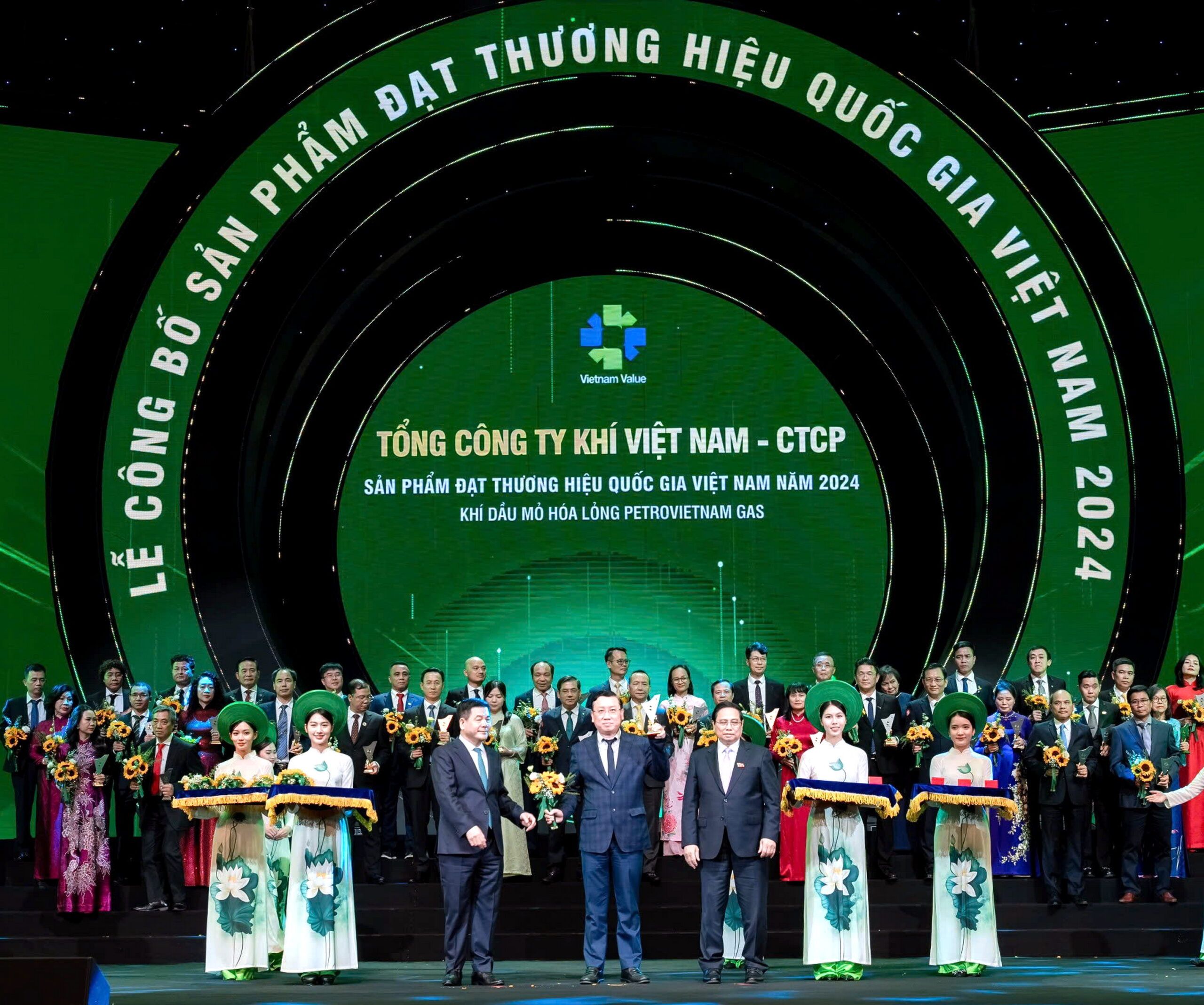 Nacional de Vietnam.