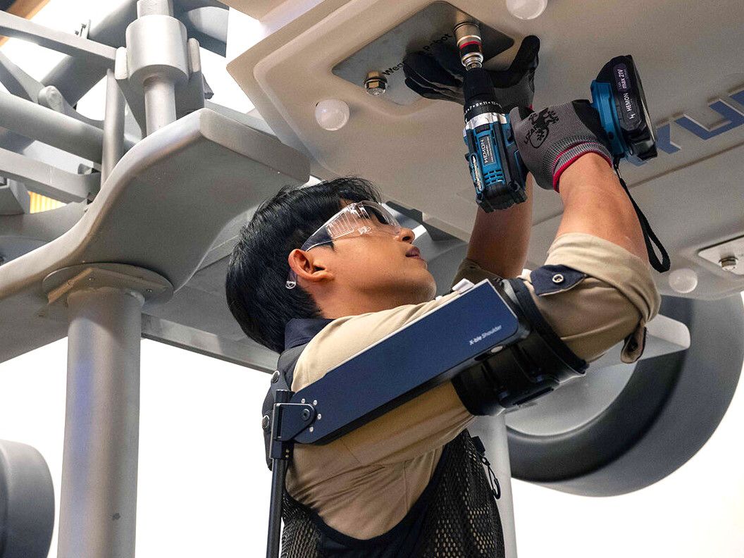 robot Hyundai Kia Korean Air