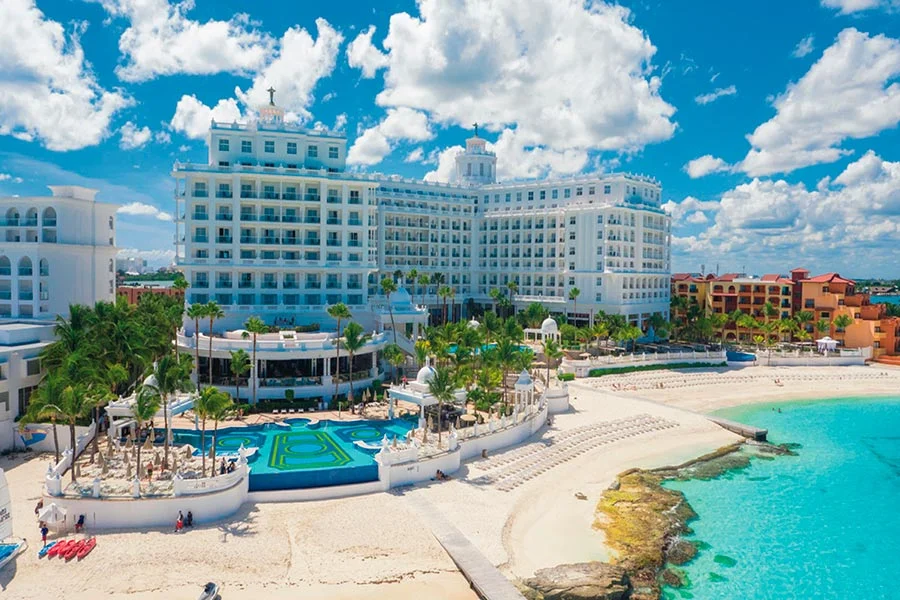 Luis Riu Güell Hotel RIU