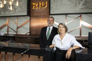 Carmen y Luis Riu