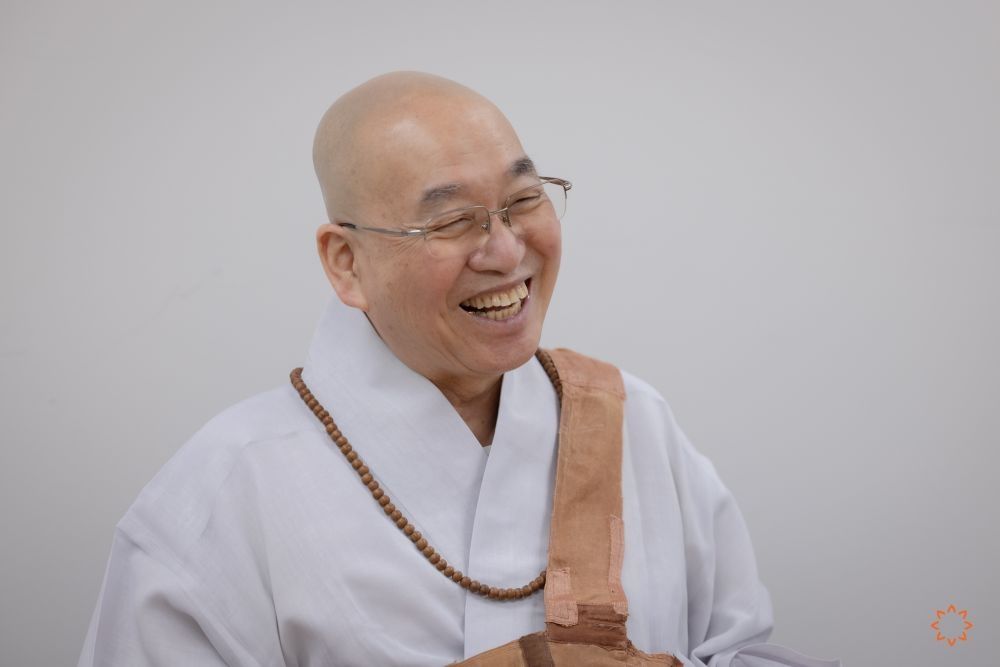 monje Ven. Pomnyun
