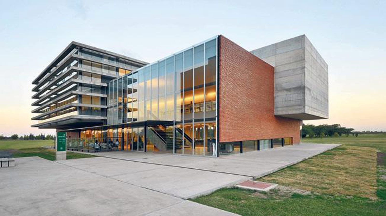 Universidad Siglo 21