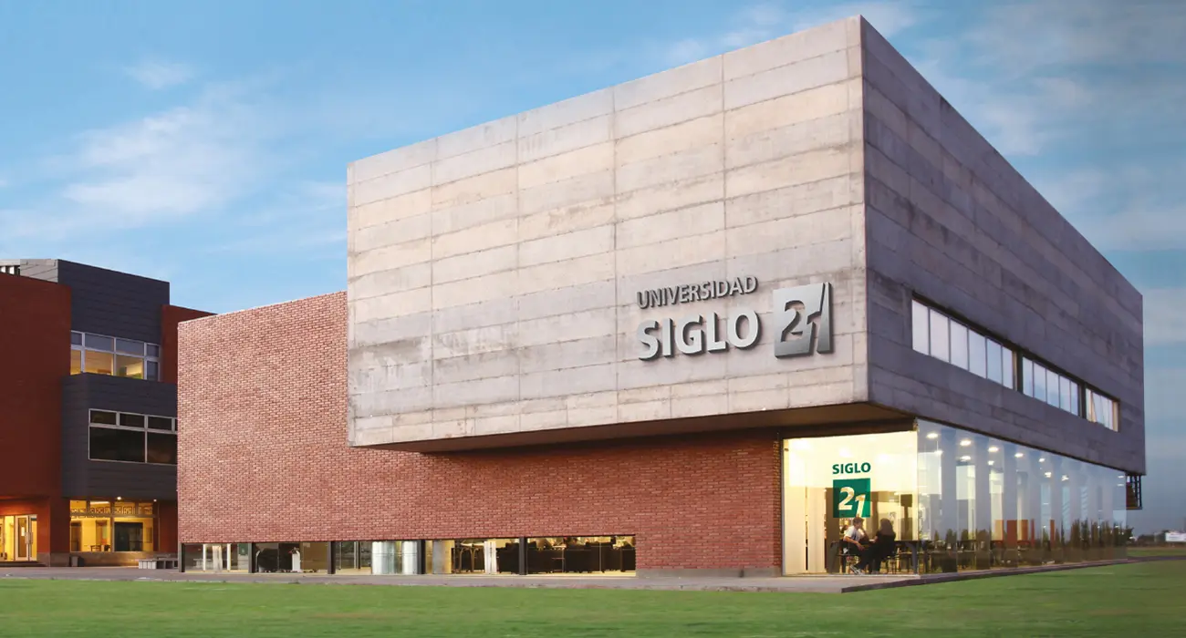 Universidad Siglo 21