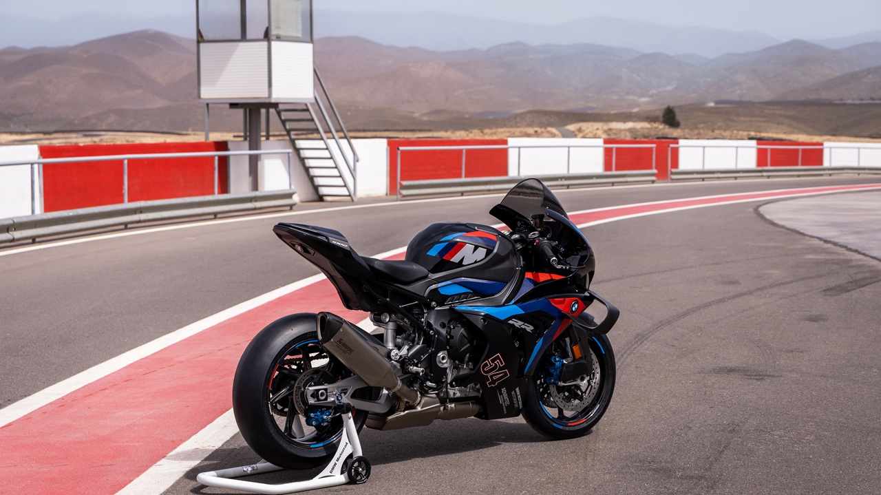 BMW M 1000 RR en exposición en Buenos Aires 2026