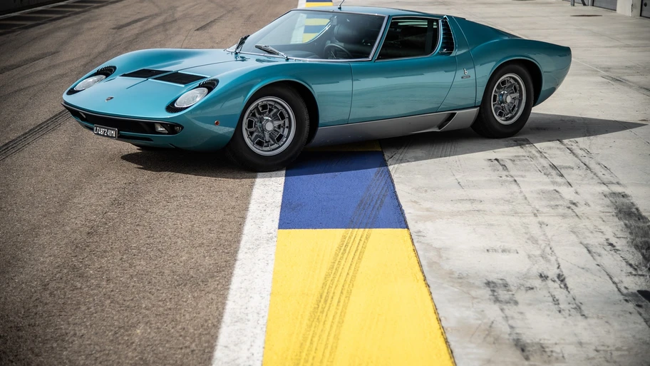 Lamborghini colores América Latina en modelos híbridos 2026